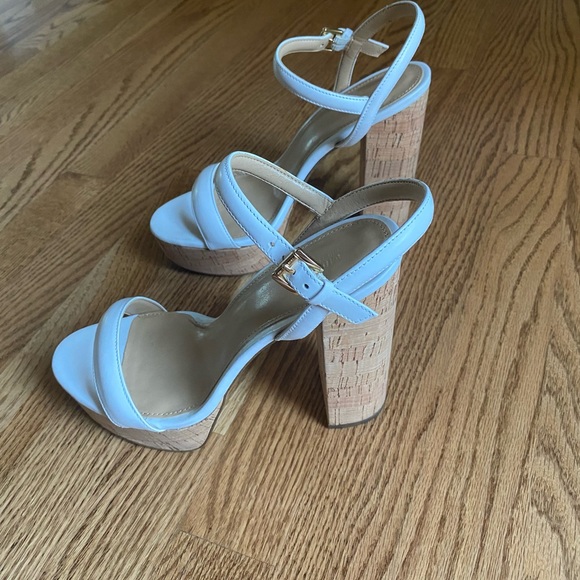 MICHAEL Michael Kors Minnie Platform Heels in size 7.5. - Picture 9 of 10
